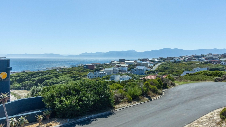 6 Bedroom Property for Sale in De Kelders Western Cape